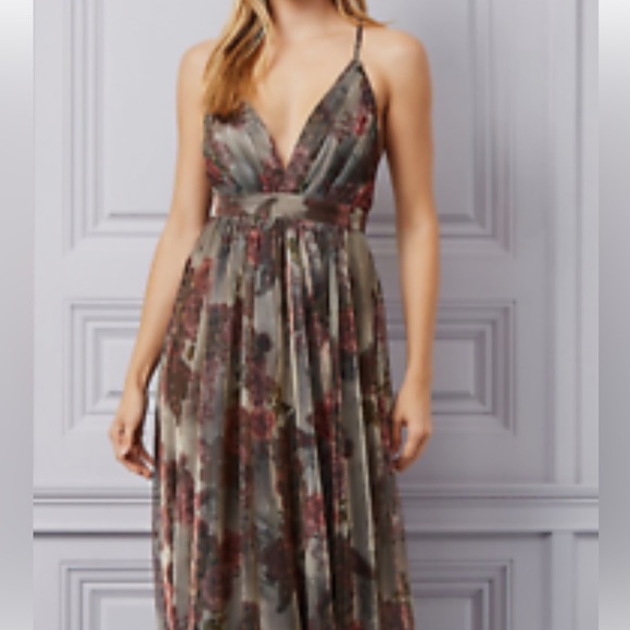 Le Château Metallic floral print deep V gown - Picture 2 of 9